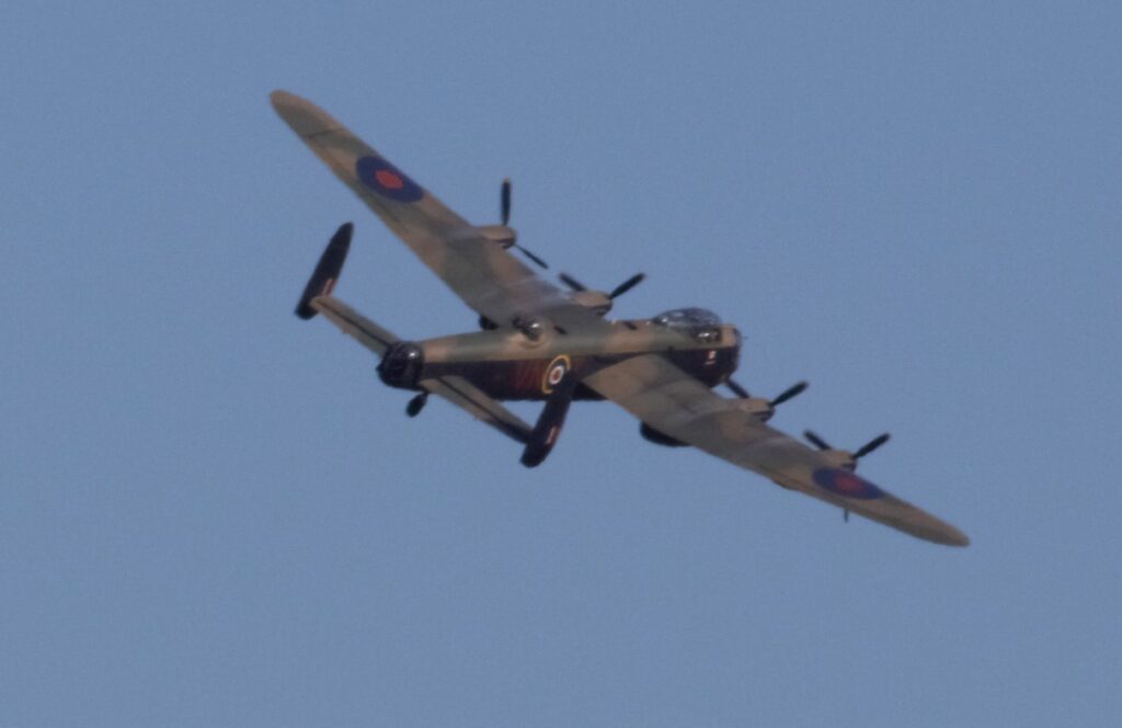 Avro Lancaster memorial flight boven Nederland: een vlucht die tot nadenken zet!